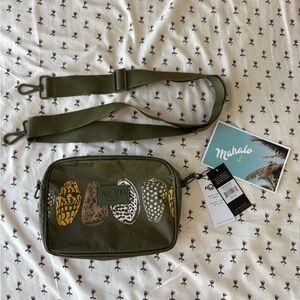 RARE ALOHA Collection Crossbody Shell Lineup Le Tour